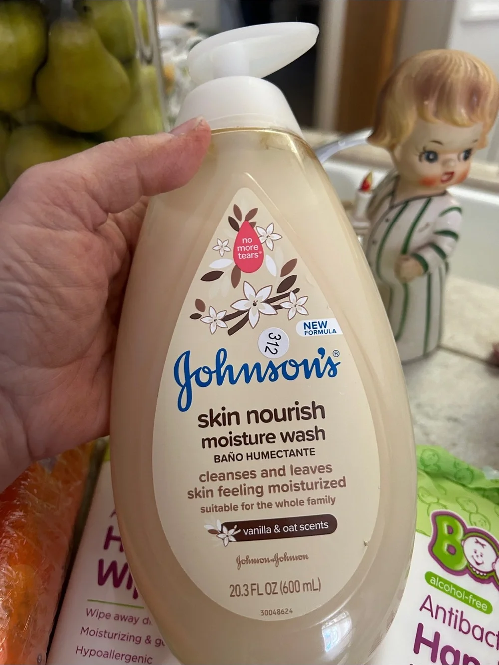 Skin Nourish Moisture Wash - Cream (with Complimentary Kids Wipes & Diaper)